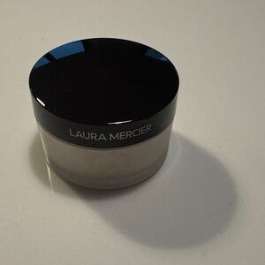 Laura Mercier Setting Powder with Black Lid